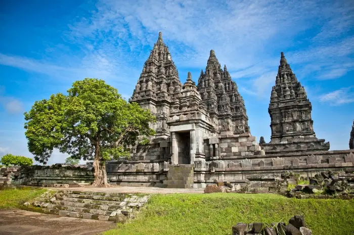 Candi Prambanan: Keajaiban Arsitektur Agung yang Menakjubkan