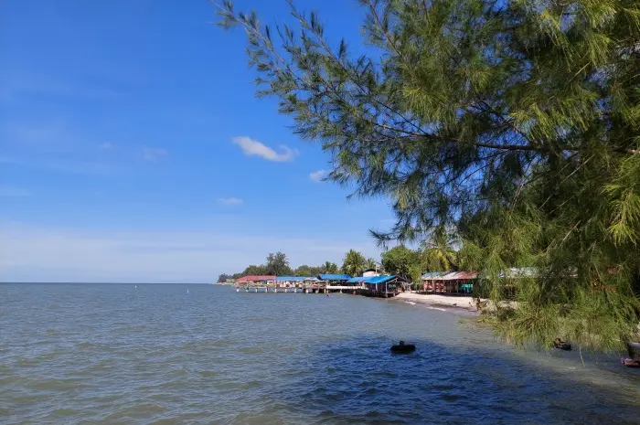 Pantai Cermin